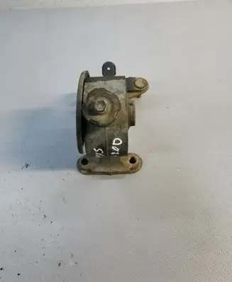 Engine mount bracket