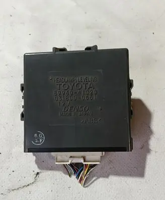 Toyota Avalon XX30 Xenon control unit/module 8996041020