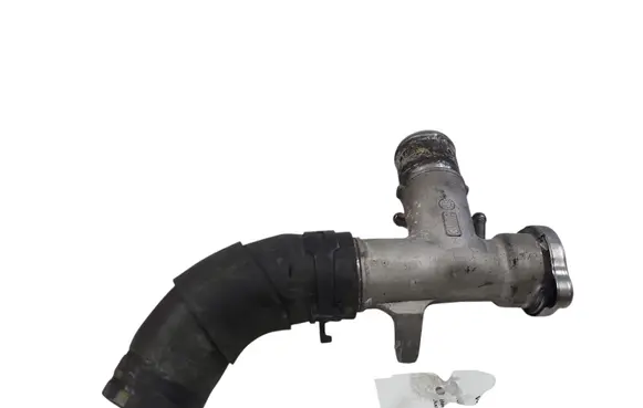 Nissan Juke I F15 Engine coolant pipe/hose