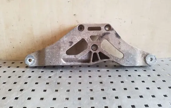 Audi A6 Allroad C6 Rear differential/diff mount bracket 4F0599287