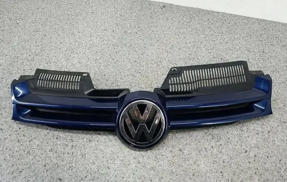 Volkswagen Golf V Front grill 1K0853655A