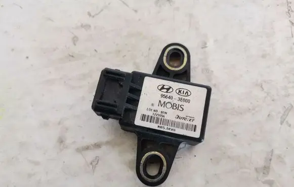KIA Sorento ESP acceleration yaw rate sensor 956403E000