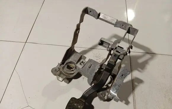 Audi A4 S4 B8 8K Brake pedal 