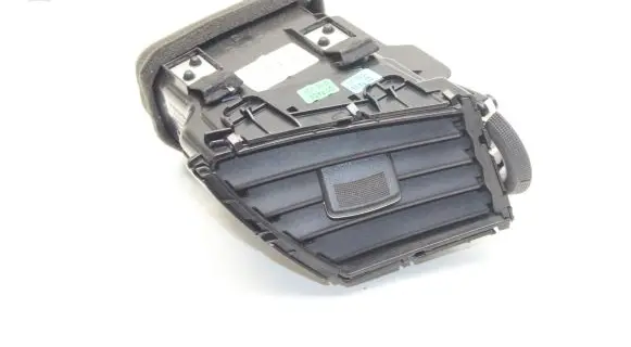 Nissan Qashqai Dashboard air vent grill cover trim 687604EA0A