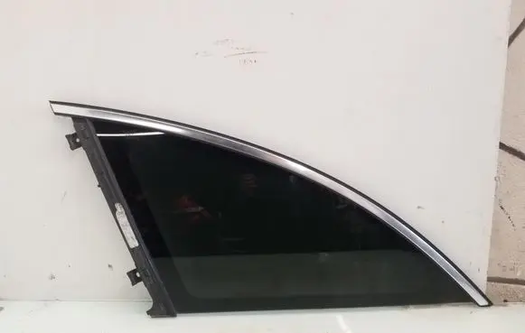 Mercedes-Benz R W251 Rear side window