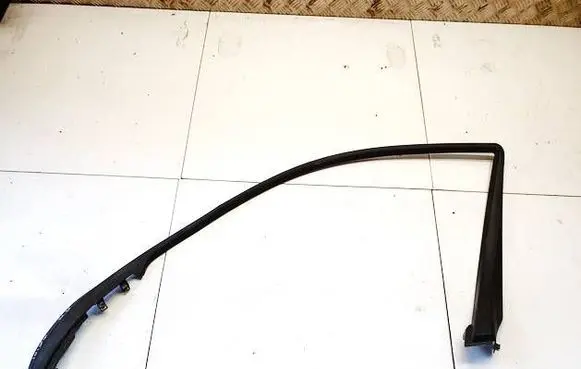 Mercedes-Benz E W211 Other front door trim element a2117250271