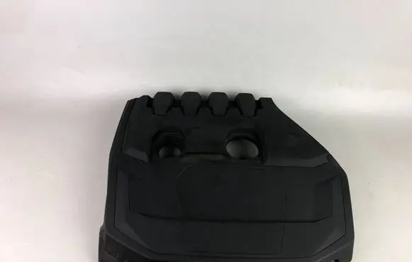Volkswagen Golf VIII Engine cover (trim) 05E103925R 05E103925P
