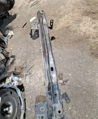 Volkswagen Touareg I Front bumper cross member