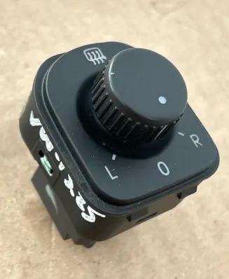 Volkswagen Golf V Wing mirror switch 1K0959565