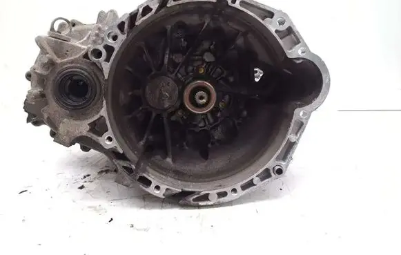Nissan NV400 Manual 6 speed gearbox 