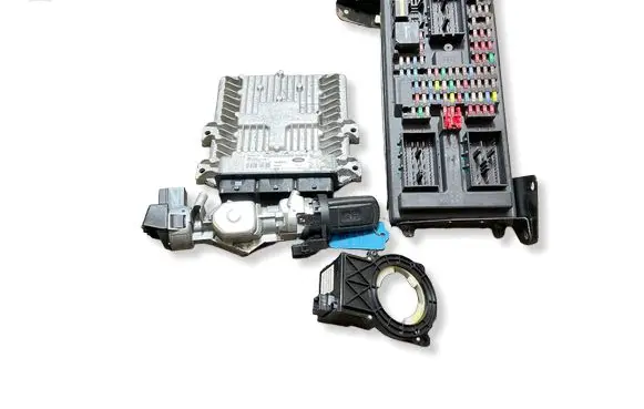 Land Rover Discovery 3 - LR3 Engine ECU kit and lock set 5WS40278BT NNN500750