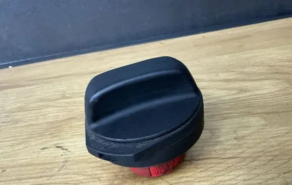 Volvo XC90 Fuel tank filler cap 