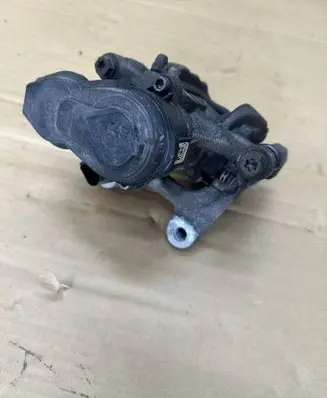 Volkswagen Tiguan Rear brake caliper 3WA615405