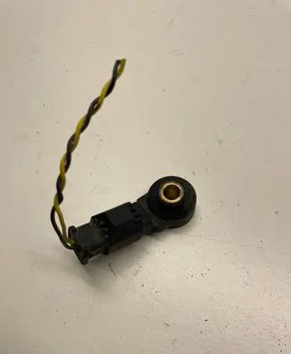 BMW 1 F20 F21 Detonation knock sensor 0261231197