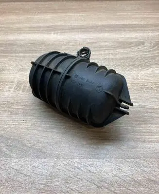 BMW 5 E60 E61 Vacuum air tank 2247620