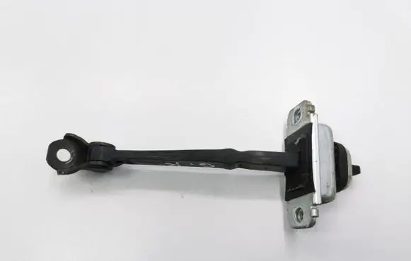 Chevrolet Captiva Rear door check strap stopper
