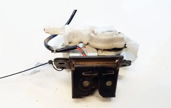 Mazda 6 Front door lock