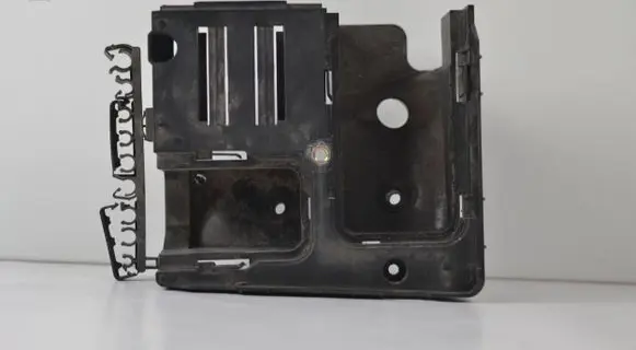 Volkswagen Golf V Fuse box cover 1K0907361B