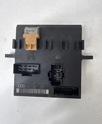Audi A4 S4 B6 8E 8H Comfort/convenience module 8E0907279E