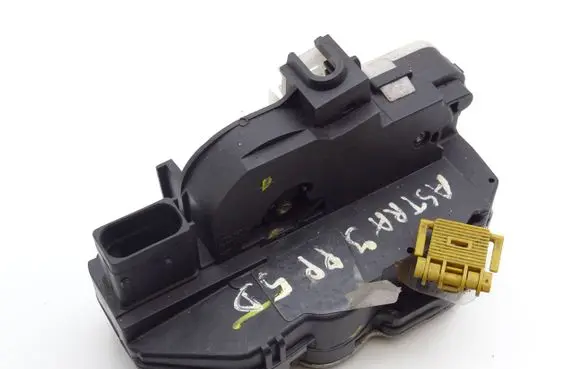 Opel Astra J Front door lock