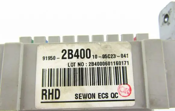 Hyundai Santa Fe Fuse module 919502B400