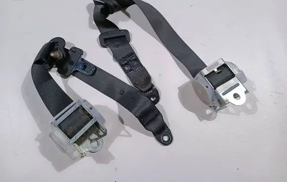 Dodge Challenger Rear seatbelt P1HU13XDVAD