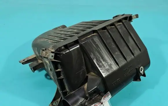 Suzuki Swift II Air filter box 1370069L00 IMPRK1563763