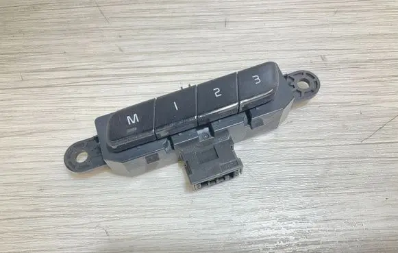 Volvo XC90 Seat memory switch 31376462