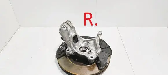 Front wheel hub