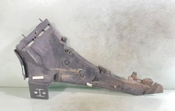 Audi Q7 4L Front bumper mounting bracket 4l0807284b