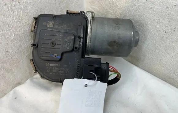 Volkswagen Golf VIII Wiper motor 5H2955119A
