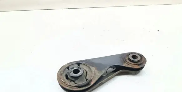Engine mount bracket