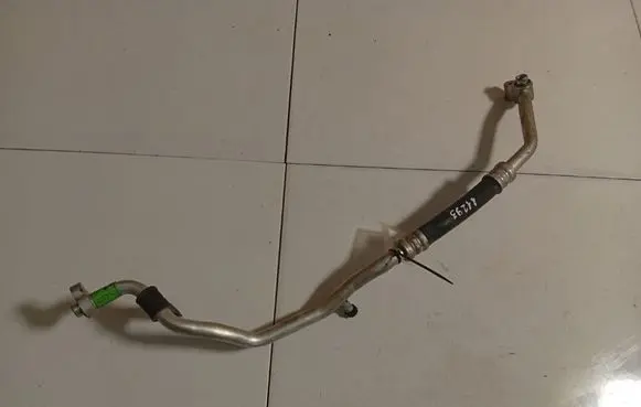 Opel Antara Air conditioning (A/C) pipe/hose 20927336