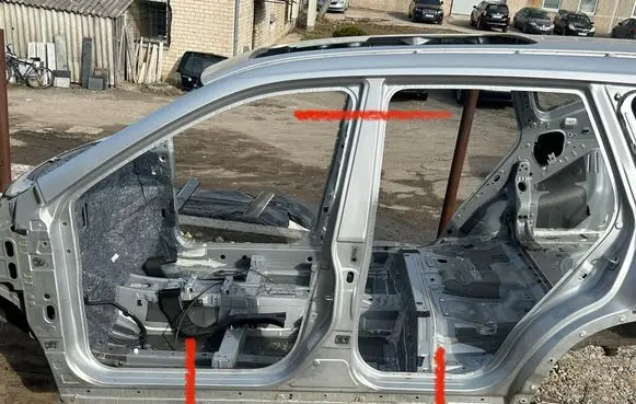 Nissan X-Trail T32 Pillar (middle) 