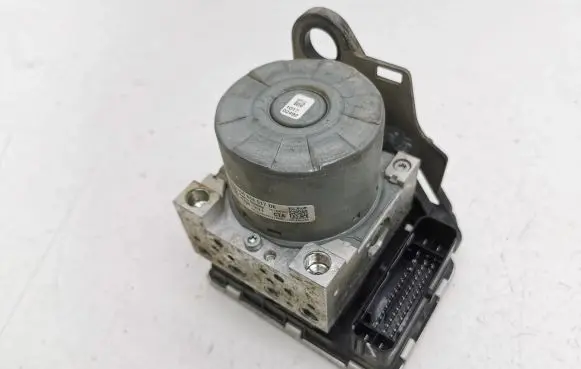 Volkswagen Arteon ABS Pump 5Q0614517DE