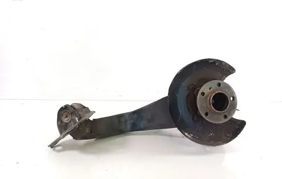 BMW 2 F46 Rear wheel hub 