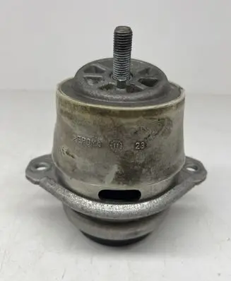 Porsche Panamera (970) Engine mount bracket 7P6199131