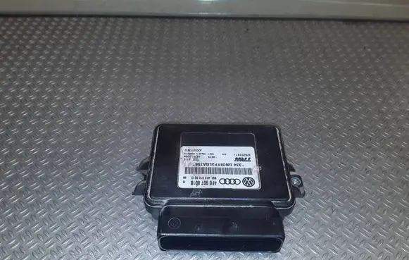 Audi A6 S6 C6 4F Hand brake control module 4F0907801B