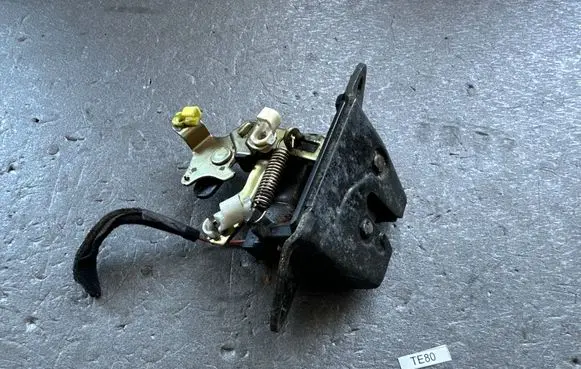 Hyundai Terracan Tailgate lock latch 81230H1000