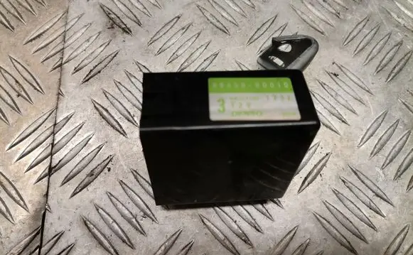 Toyota Yaris Other control units/modules 886500d010