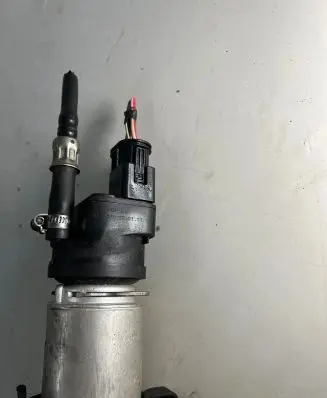 BMW 7 F01 F02 F03 F04 Fuel filter heater 