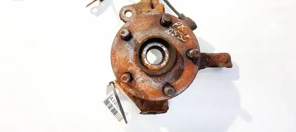 Front wheel hub