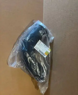 Porsche Cayenne (9Y0 9Y3) Air intake hose/pipe 4M0145737AS