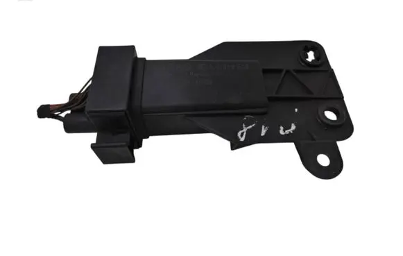 Skoda Rapid (NH) Coolant fan relay 5J0919506