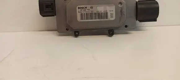 Volvo V40 Coolant fan relay 1137328713