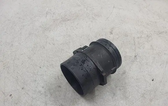 BMW 3 E90 E91 Mass air flow meter 