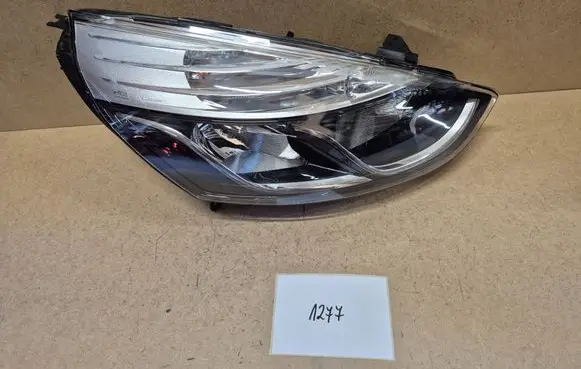 Renault Clio IV Headlight/headlamp 260102796R
