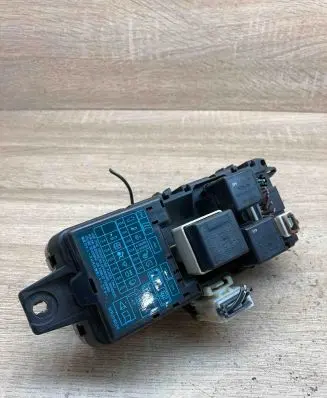 Mitsubishi Space Star Fuse module MB953355 MR318828