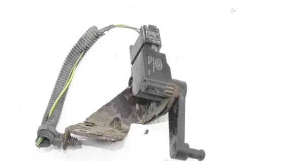 Land Rover Discovery Sport Air suspension front height level sensor BJ323D026AA