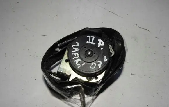 Opel Zafira B Seat belt trim 677ufe